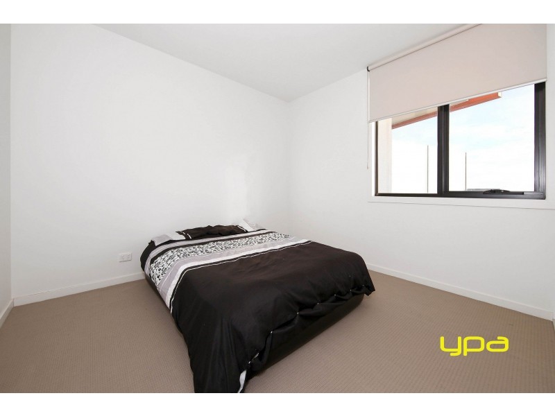 26/1 Woodward Way, Caroline Springs VIC 3023
