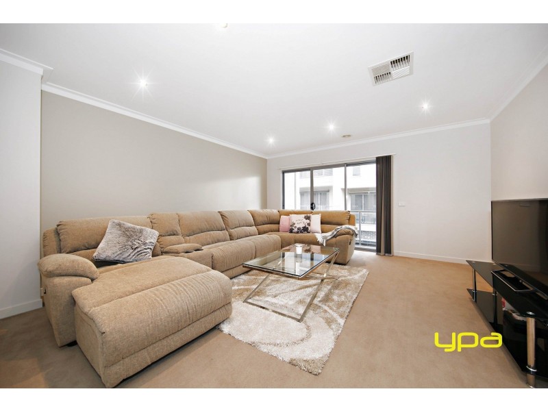 10/69-77 Lancefield Drive, Caroline Springs VIC 3023