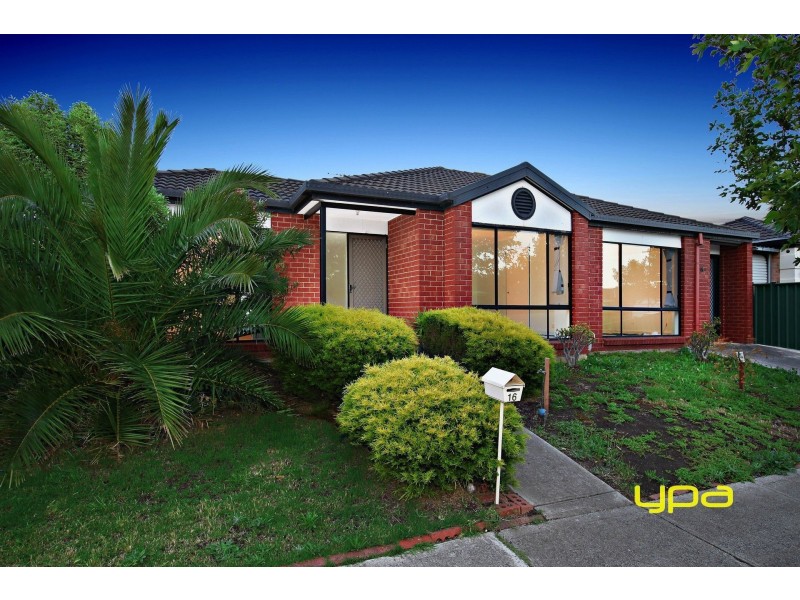 16 Roycroft Avenue, Burnside VIC 3023