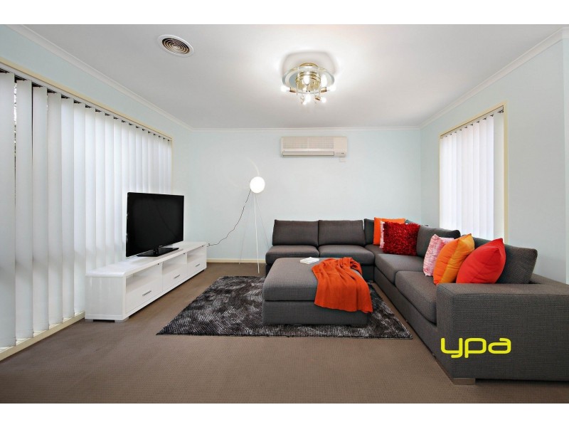 16 Roycroft Avenue, Burnside VIC 3023