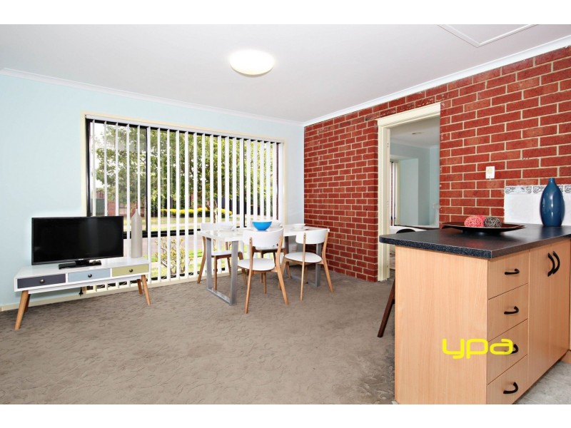 16 Roycroft Avenue, Burnside VIC 3023