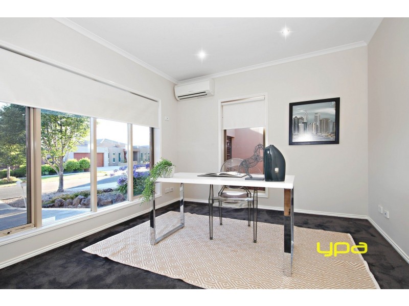 4 Atherton Avenue, Burnside Heights VIC 3023