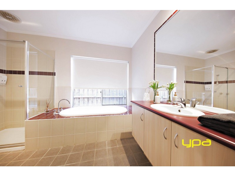 4 Atherton Avenue, Burnside Heights VIC 3023