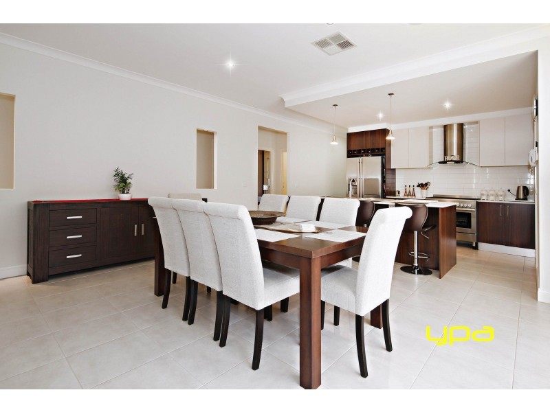 24 Rivoli Close, Plumpton VIC 3335