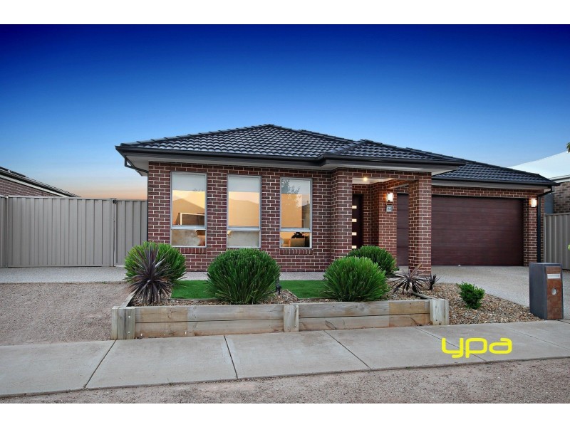 24 Rivoli Close, Plumpton VIC 3335