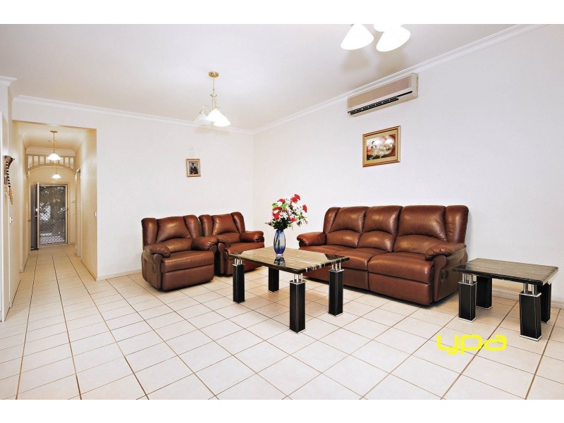 63 Northampton Crescent, Caroline Springs VIC 3023