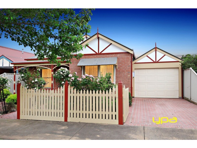 63 Northampton Crescent, Caroline Springs VIC 3023