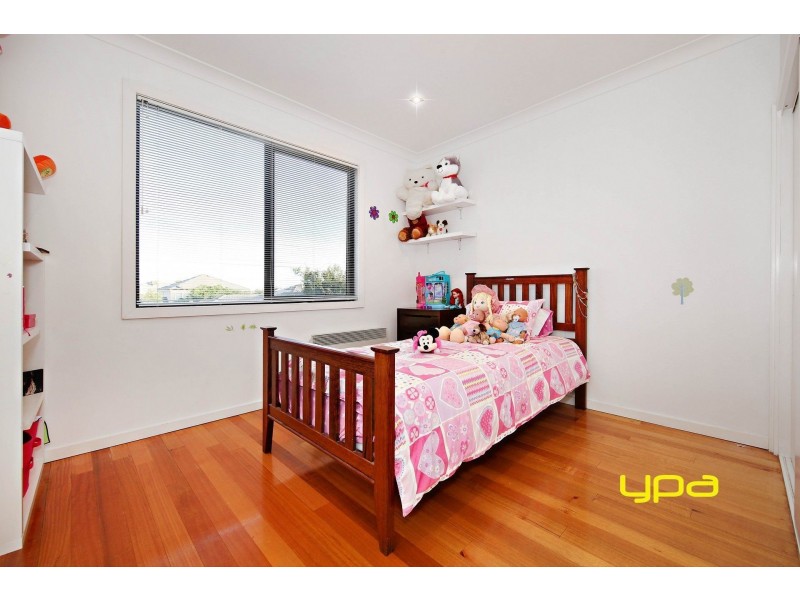 2 Lonsdale Court, Caroline Springs VIC 3023