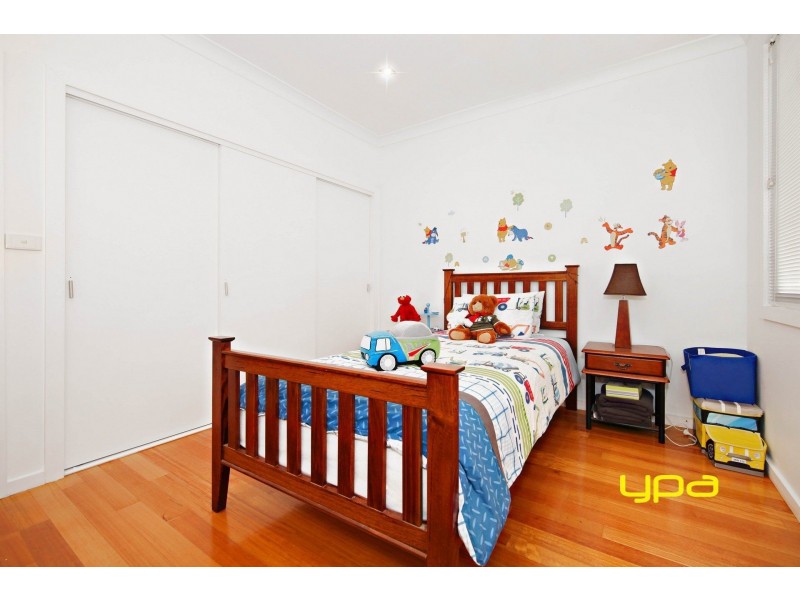 2 Lonsdale Court, Caroline Springs VIC 3023