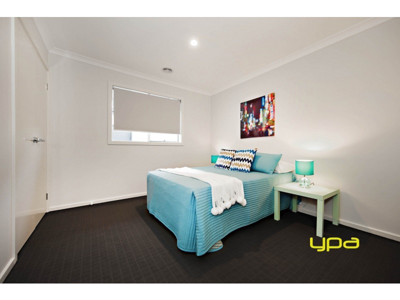 9 Beaconsfield Lane, Caroline Springs VIC 3023