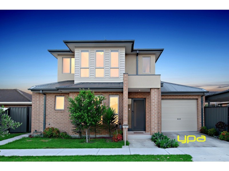 33 Adams Street, St Albans VIC 3021