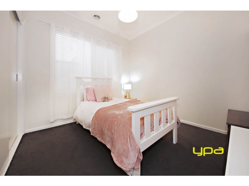 39 Broadway, Caroline Springs VIC 3023