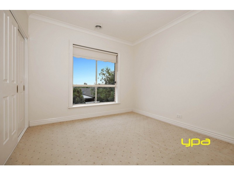 23 Dickerson Way, Caroline Springs VIC 3023