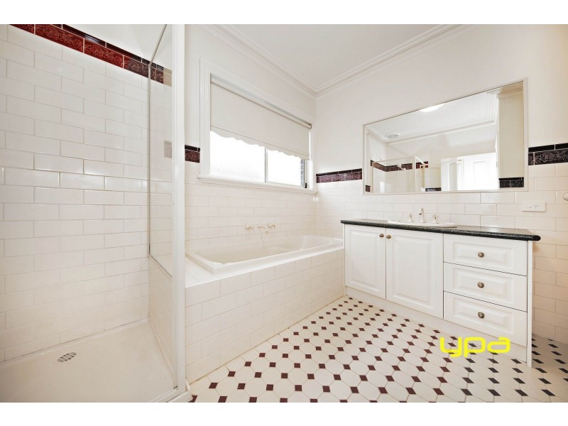 23 Dickerson Way, Caroline Springs VIC 3023