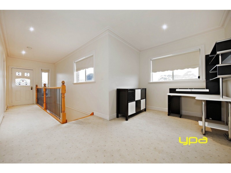 23 Dickerson Way, Caroline Springs VIC 3023