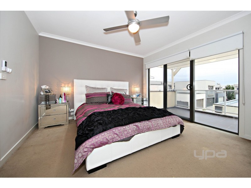 58 Commercial Road, Caroline Springs VIC 3023