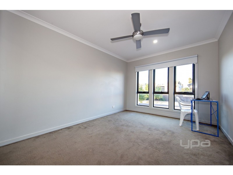 58 Commercial Road, Caroline Springs VIC 3023