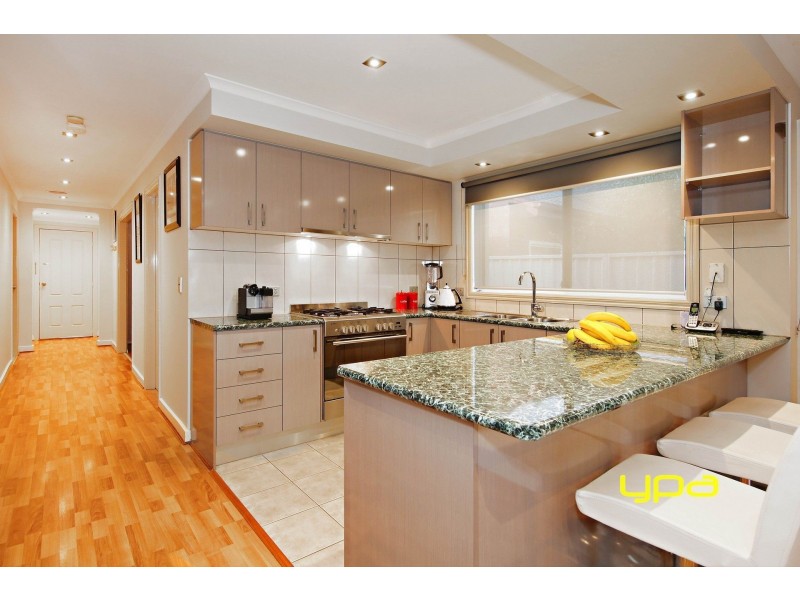 14 Emerald Court, Caroline Springs VIC 3023