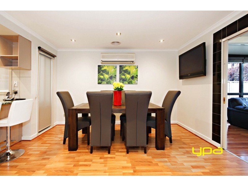 14 Emerald Court, Caroline Springs VIC 3023