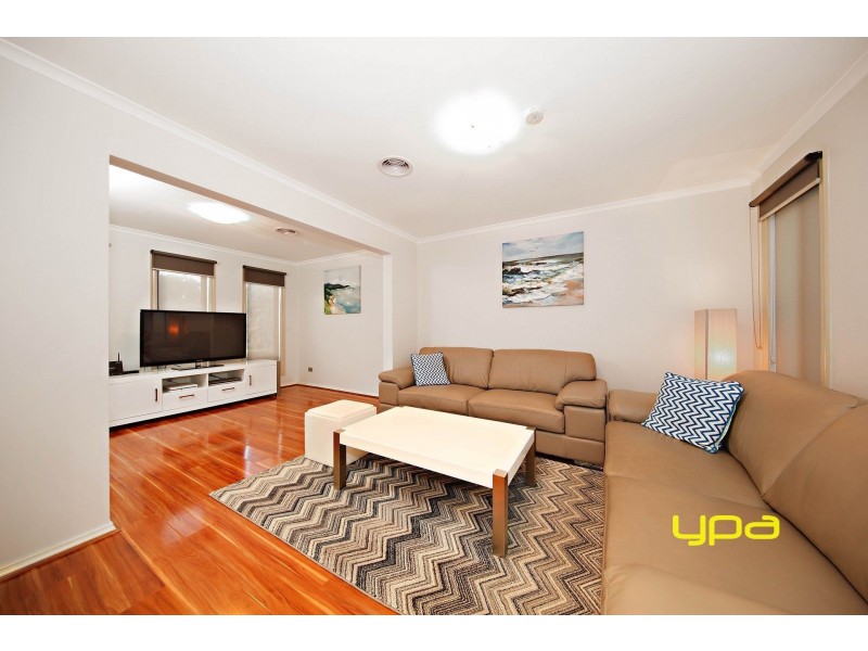 14 Emerald Court, Caroline Springs VIC 3023