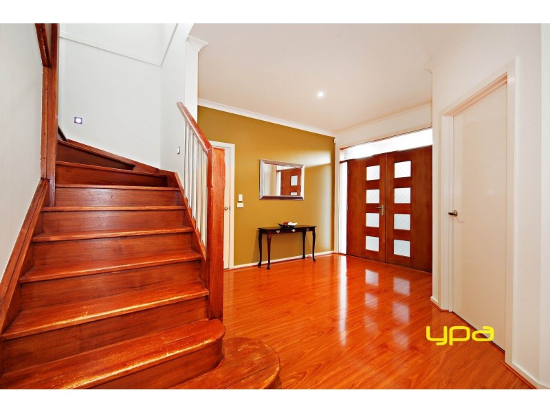 3 Tumbalong Street, Caroline Springs VIC 3023