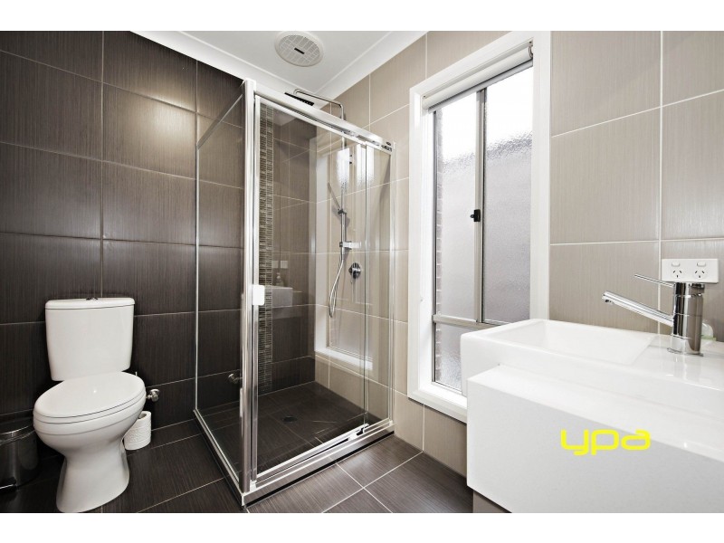 9 Dunlop Way, Plumpton VIC 3335