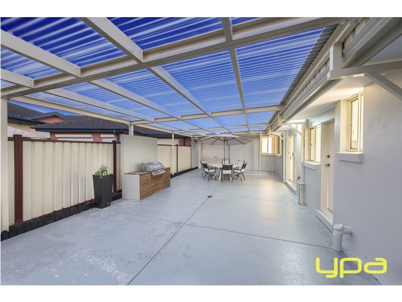 15 Clematis Drive, Taylors Lakes VIC 3038