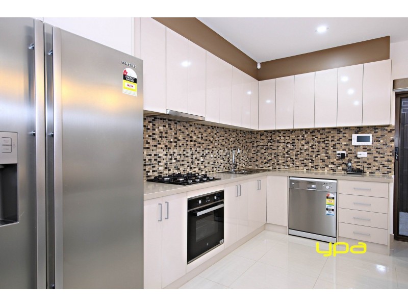 15 Serra Way, Plumpton VIC 3335