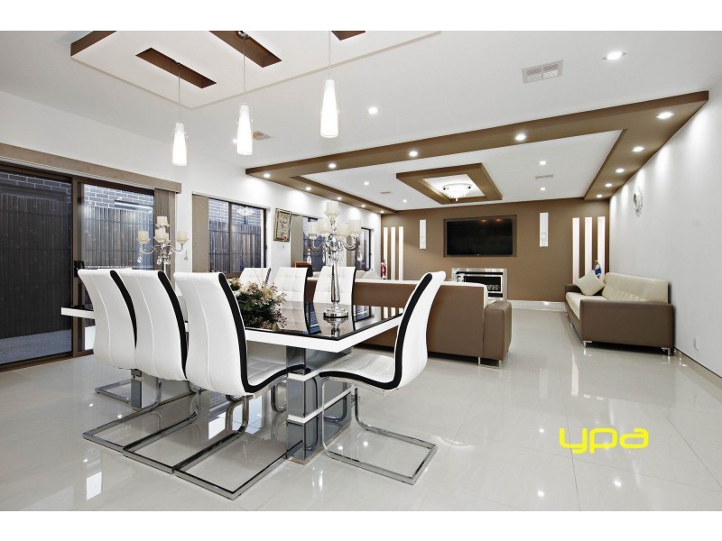 15 Serra Way, Plumpton VIC 3335