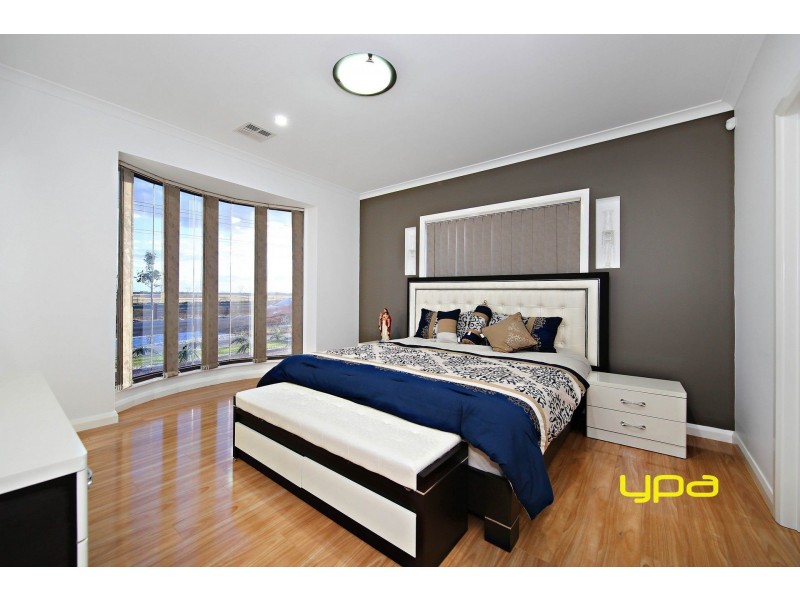 15 Serra Way, Plumpton VIC 3335