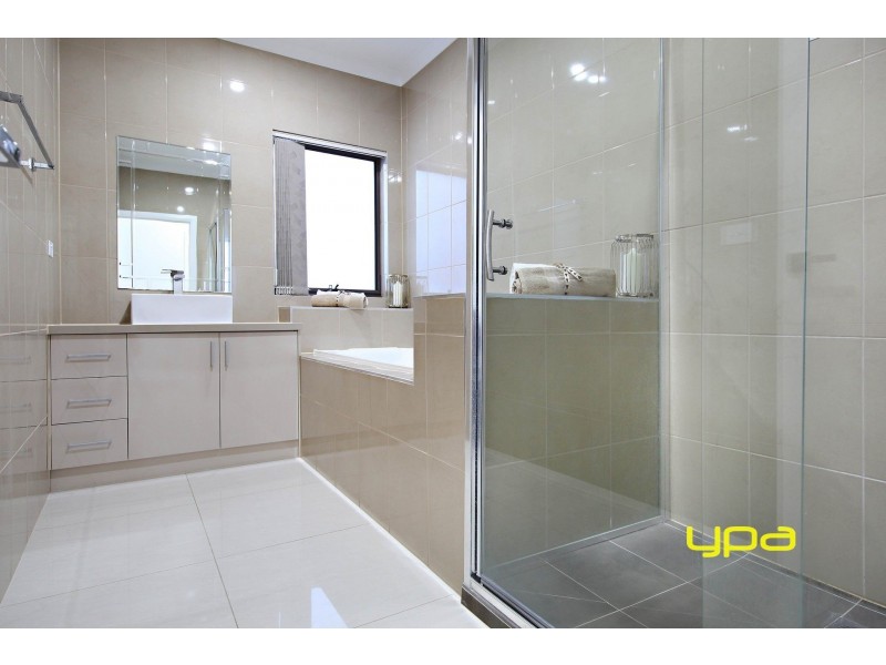 15 Serra Way, Plumpton VIC 3335