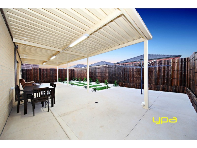 15 Serra Way, Plumpton VIC 3335