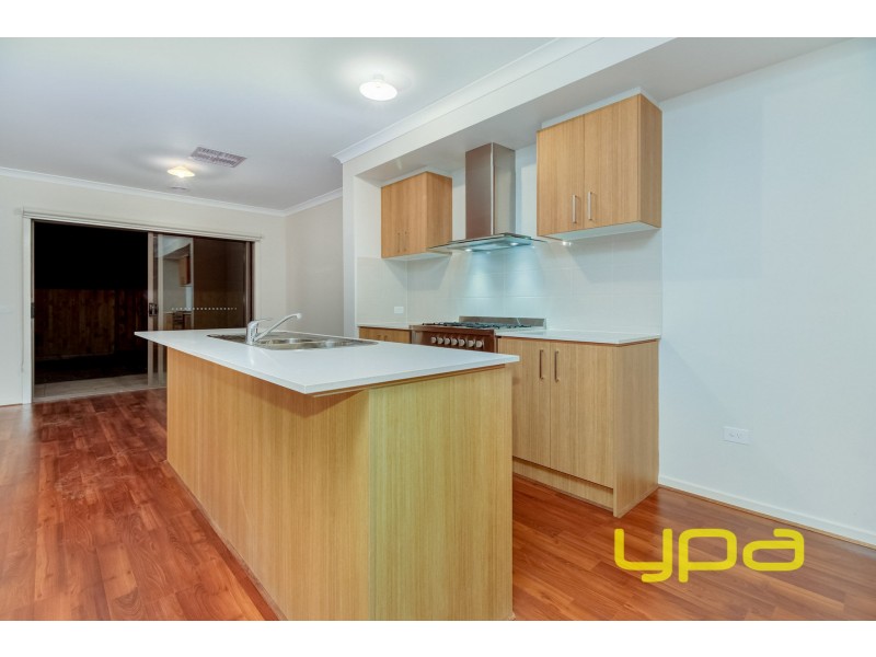 4 Shearer Way, Rockbank VIC 3335