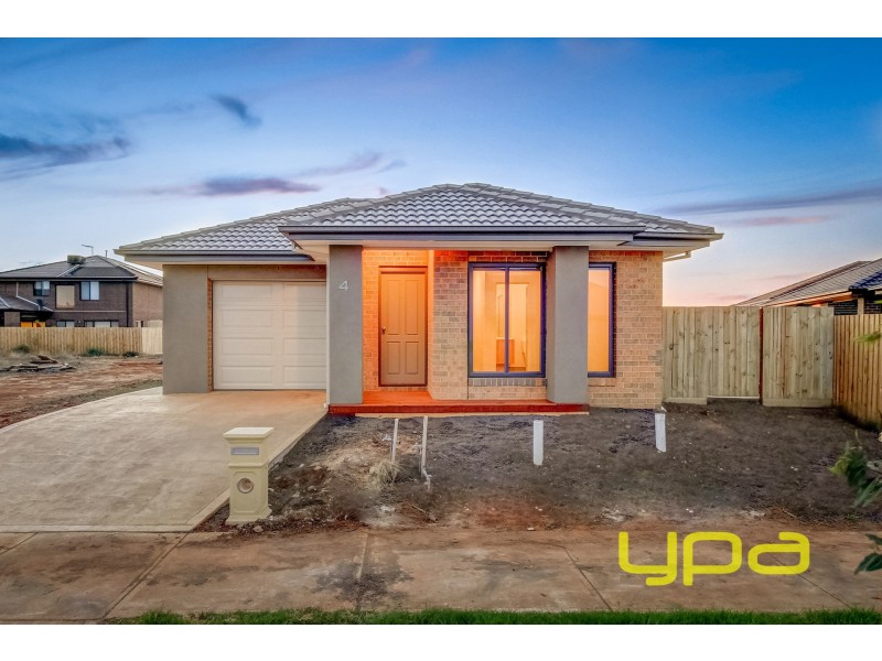 4 Shearer Way, Rockbank VIC 3335