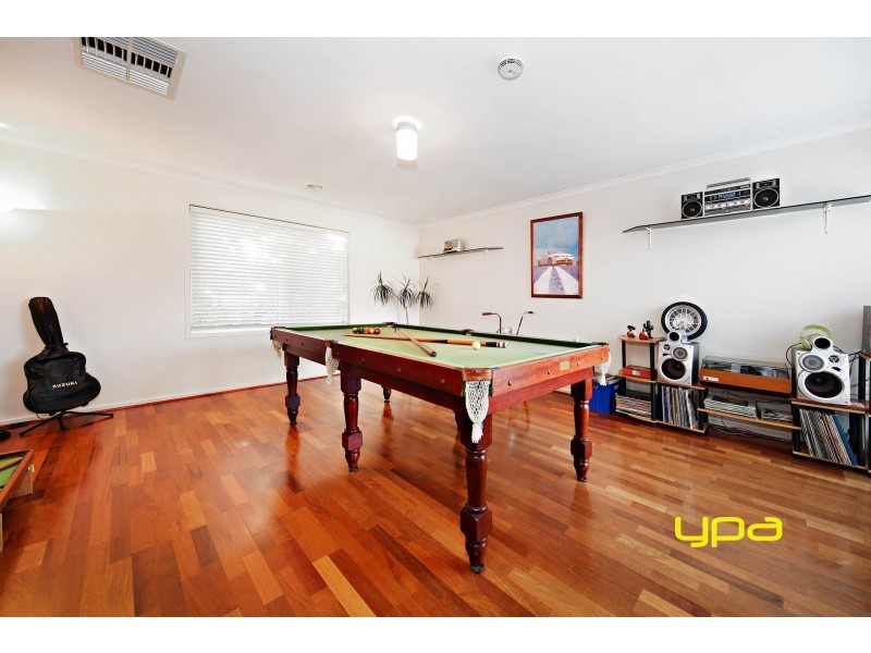 7 Cathedral Mews, Caroline Springs VIC 3023