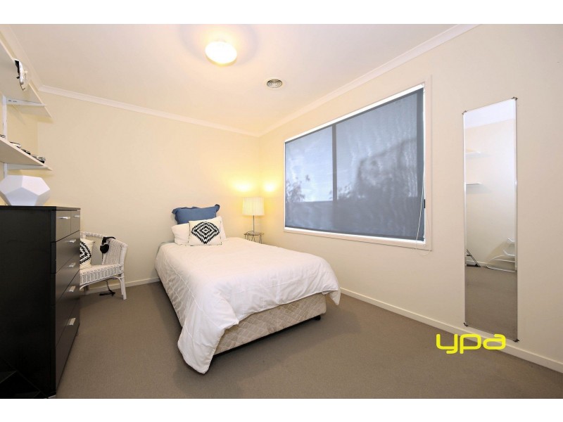 7 Cathedral Mews, Caroline Springs VIC 3023