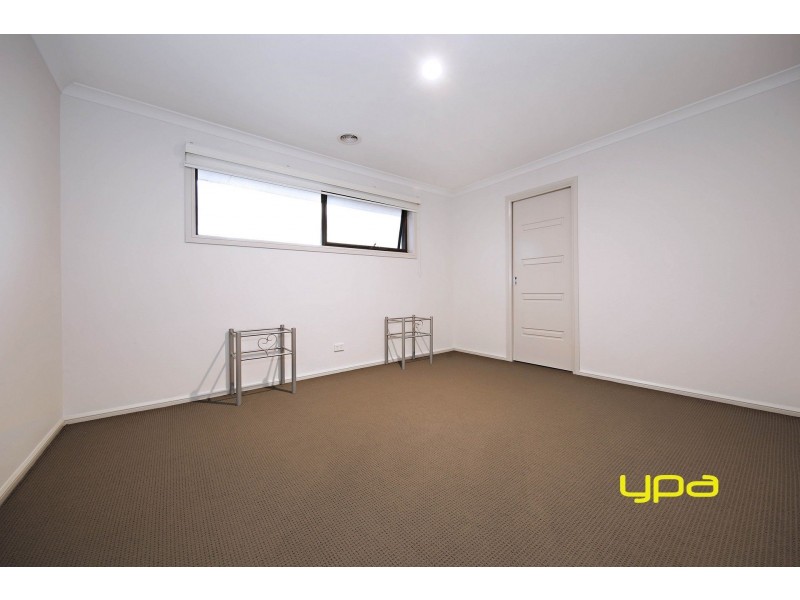 12 Marine Parade, Caroline Springs VIC 3023