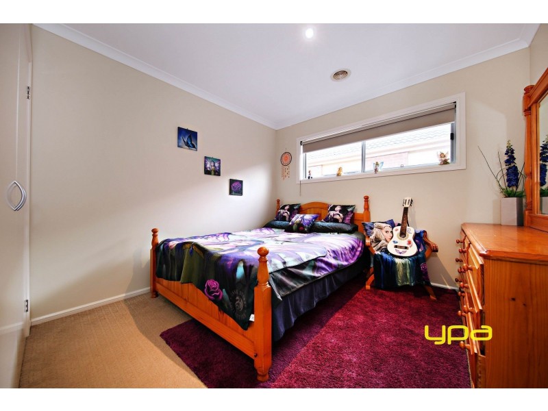 28 Drummond Street, Caroline Springs VIC 3023