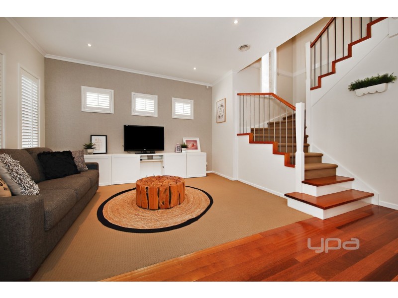 12 Narracan Close, Caroline Springs VIC 3023