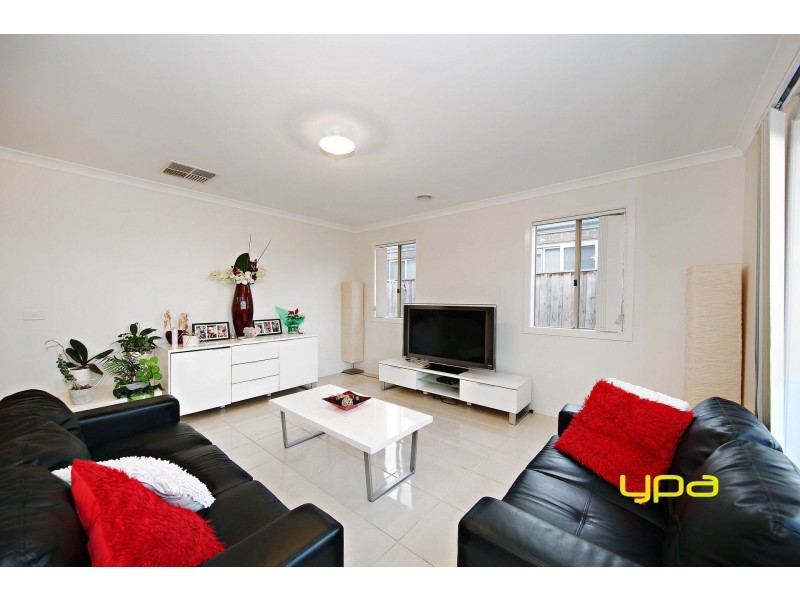 4 Annecy Boulevard, Plumpton VIC 3335