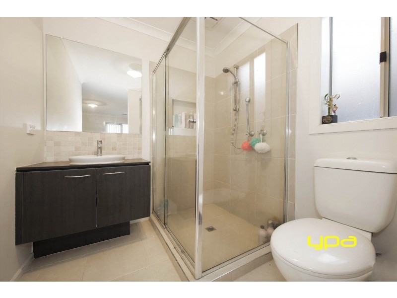 4 Annecy Boulevard, Plumpton VIC 3335