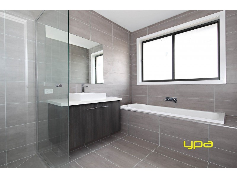 2 Auburn Drive, Plumpton VIC 3335