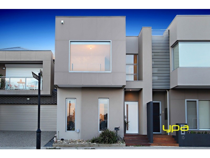 13 Bay Street, Caroline Springs VIC 3023