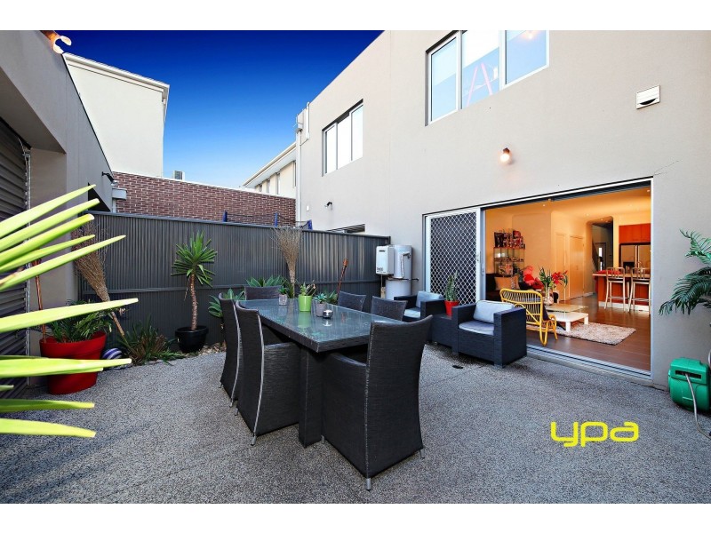 13 Bay Street, Caroline Springs VIC 3023