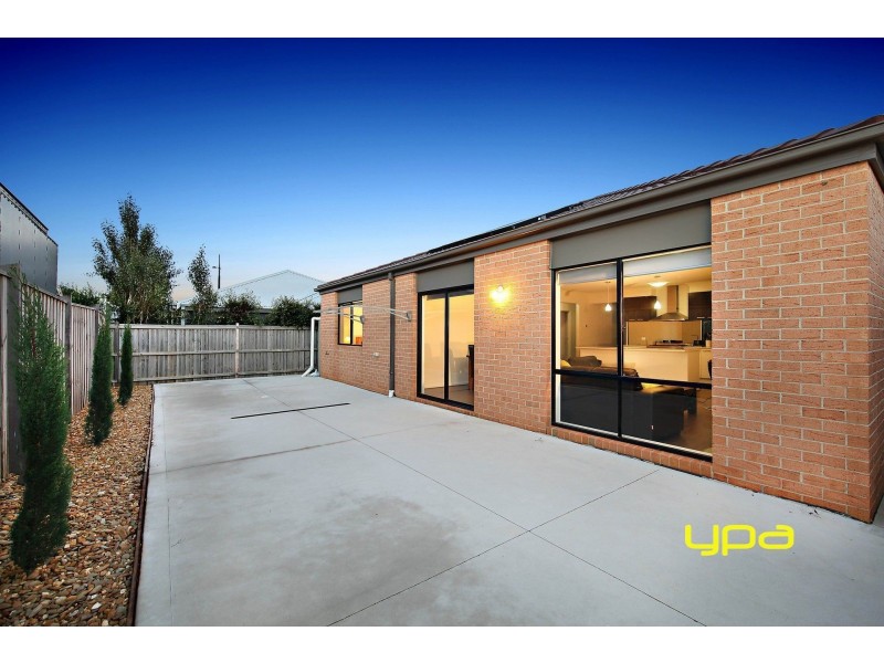 4 Adams Drive, Plumpton VIC 3335
