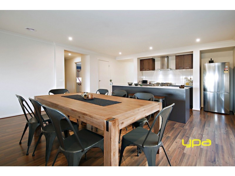 8 Aubisque Close, Plumpton VIC 3335