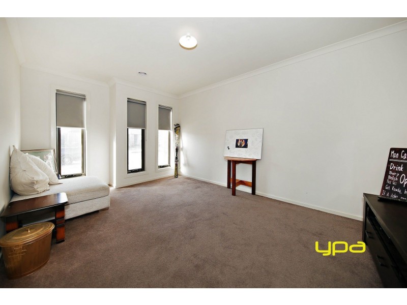 8 Aubisque Close, Plumpton VIC 3335