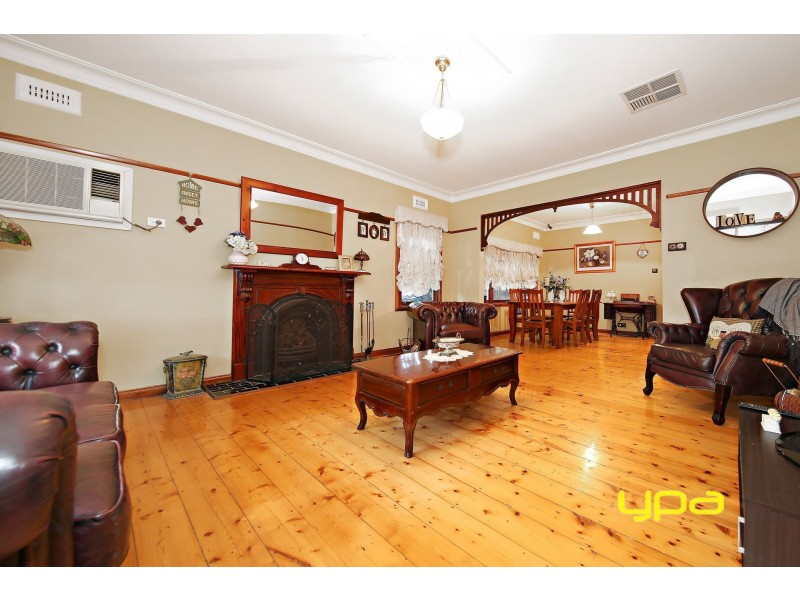 32 Kynoch Street, Deer Park VIC 3023