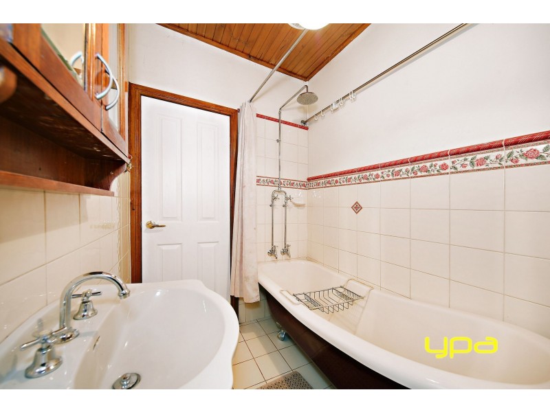 32 Kynoch Street, Deer Park VIC 3023