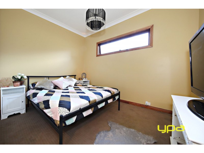 32 Kynoch Street, Deer Park VIC 3023